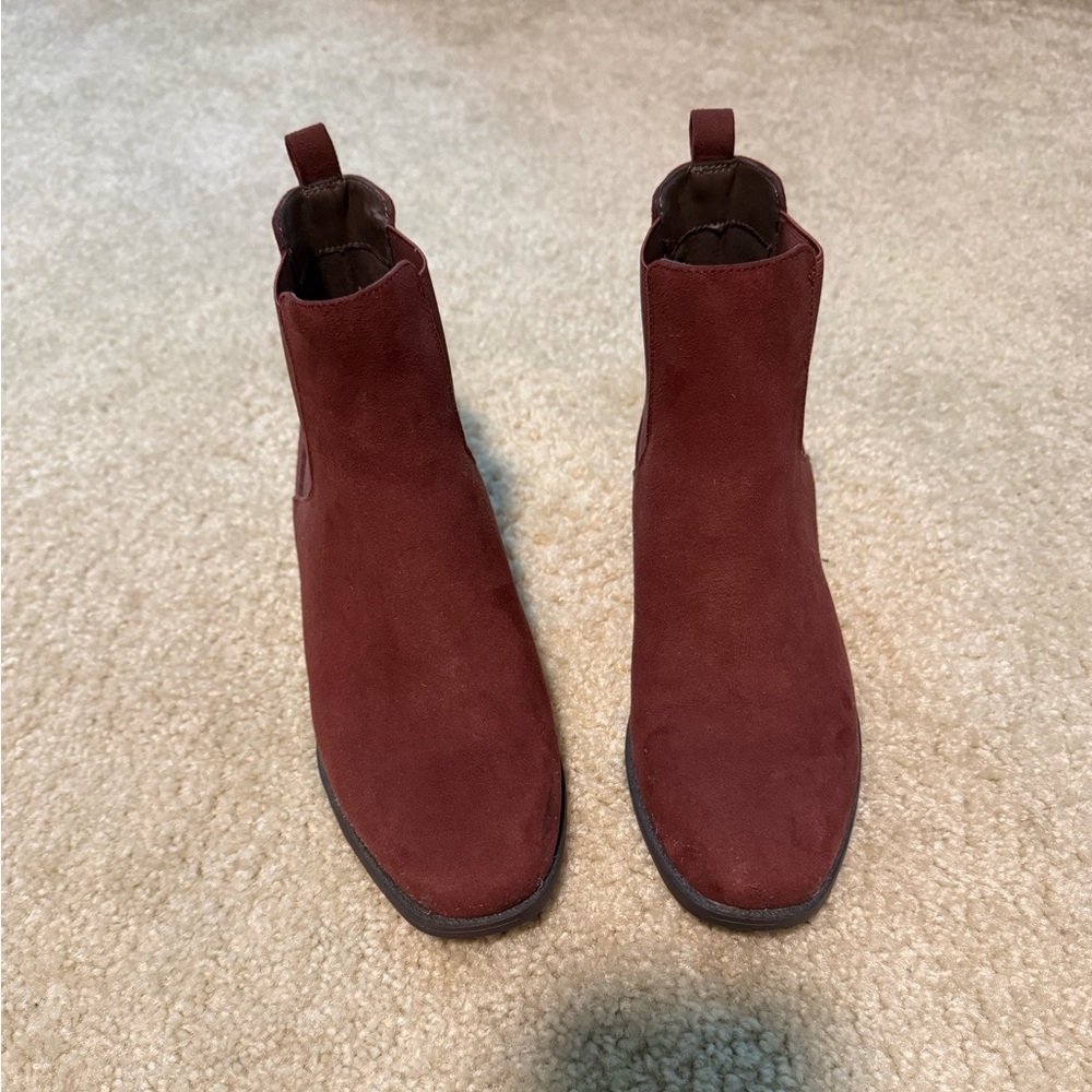 LOFT Women’s Brown Chelsea Boots